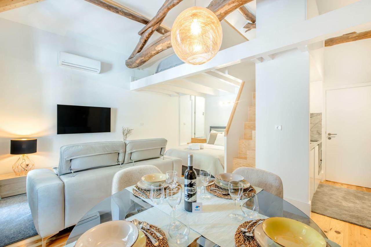 Santa Catarina Charming Loft Apartment Porto Luaran gambar
