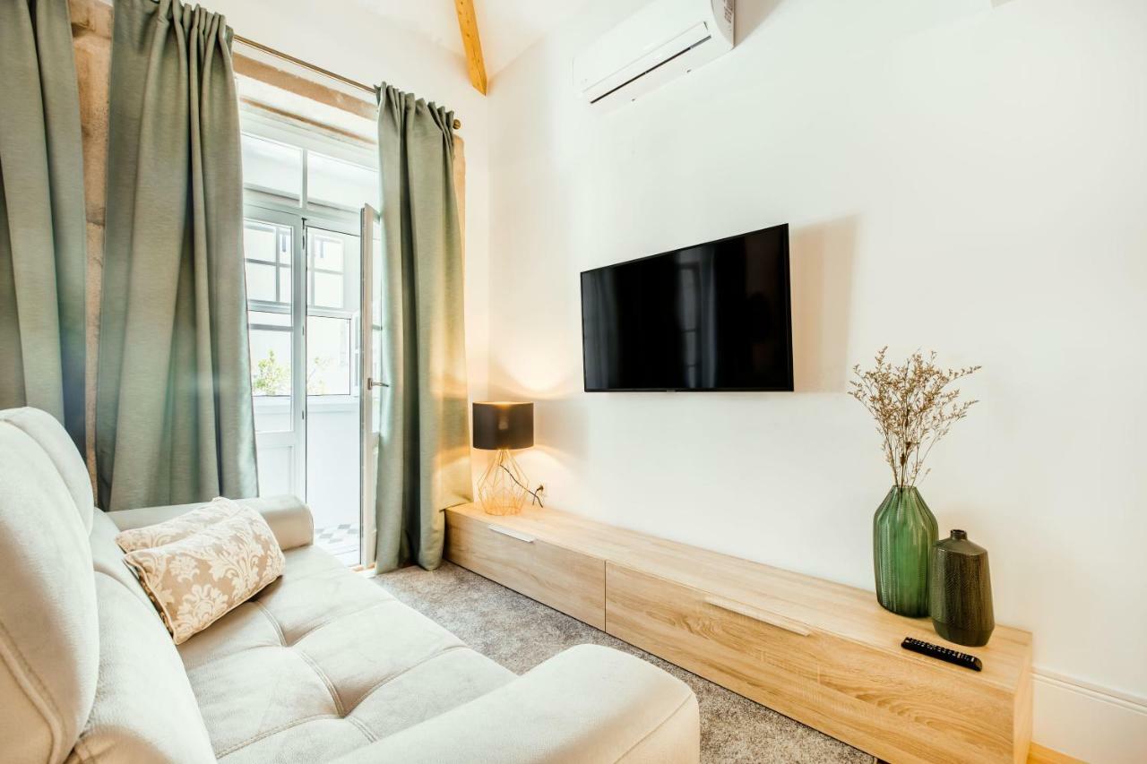 Santa Catarina Charming Loft Apartment Porto Luaran gambar